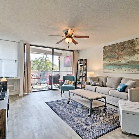 Kailua-Kona Condo With Lanai, Walk To Beach And Pier!